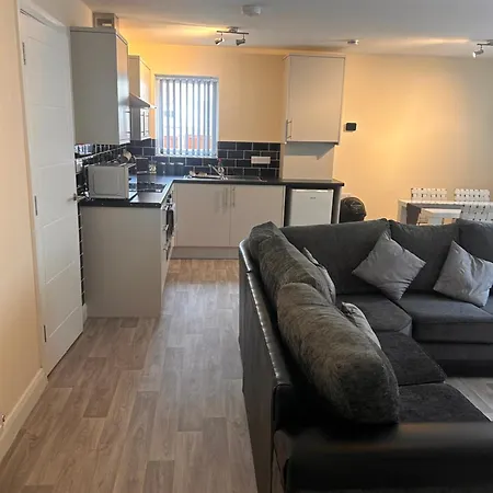 Brand New Luxury 1 & 2 Bed Apartments With Open Plan Kitchens & Diner , Free Wifi & Netflix Included Burton-upon-Trent Extérieur photo