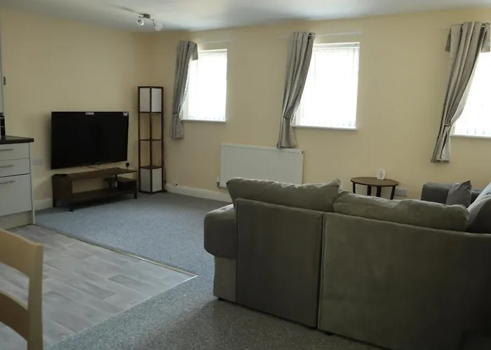 Brand New Luxury 1 & 2 Bed Apartments With Open Plan Kitchens & Diner , Free Wifi & Netflix Included