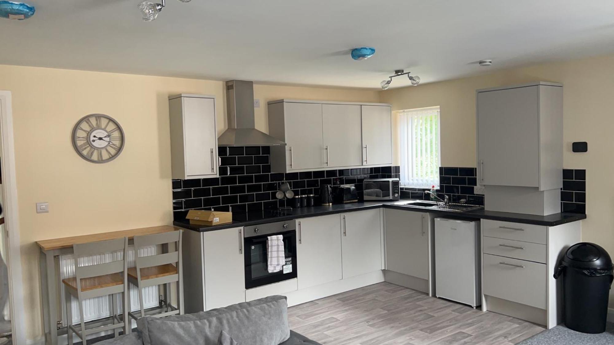Brand New Luxury 1 & 2 Bed With Open Plan Kitchens & Diner , Free Wifi & Netflix Included Apartment Burton-upon-Trent